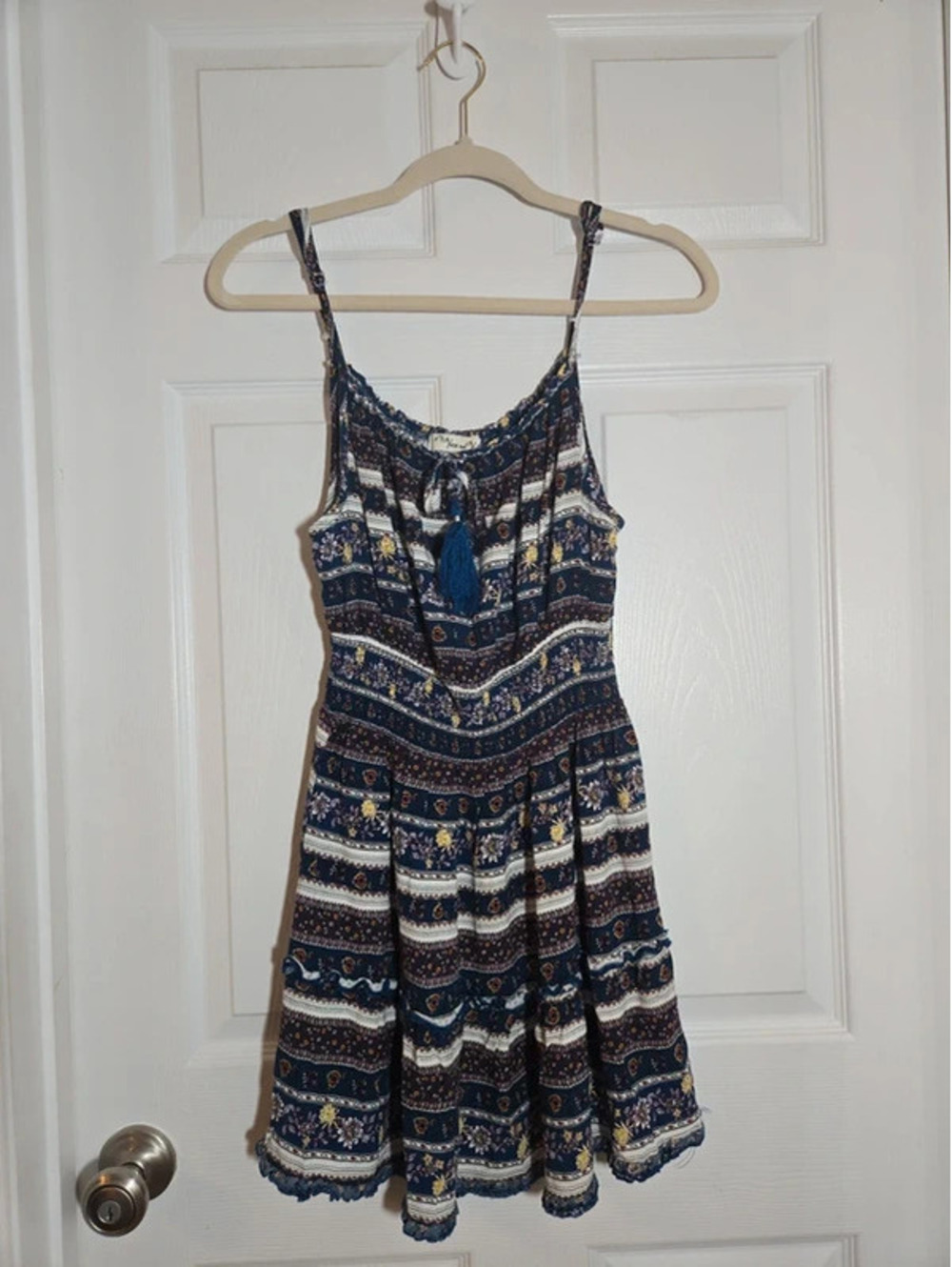 Vine and valley dress size large